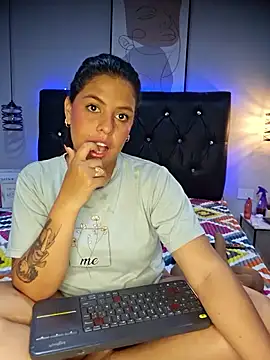 SunnyLovefg online show from 4, 10, 2025