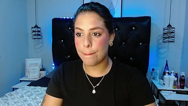 SunnyLovefg online show from 23, 10, 2025