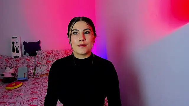 Snapshot of amelie_collins chatting on 6, 3, 2025 amelie collins online show from 6, 3, 2025