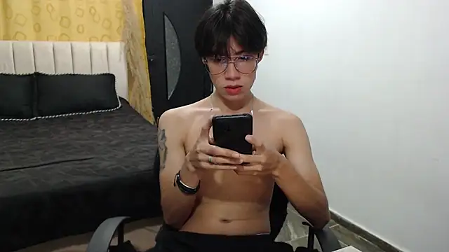 Snapshot of Elio-cam chatting on 28, 1, 2025 Elio-cam online show from 28, 1, 2025