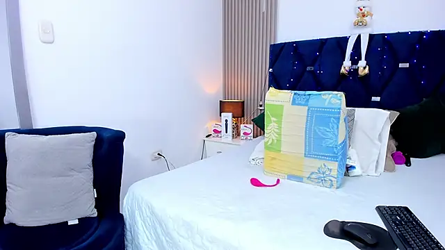 Snapshot of gabytyara2 chatting on 18, 12, 2025 gabytyara2 online show from 18, 12, 2025