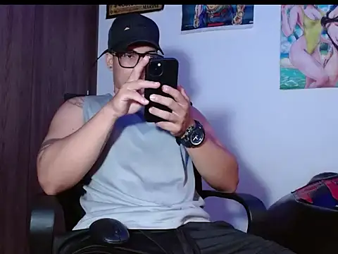 Snapshot of Danielsbigcum chatting on 1, 10, 2025 Danielsbigcum online show from 1, 10, 2025