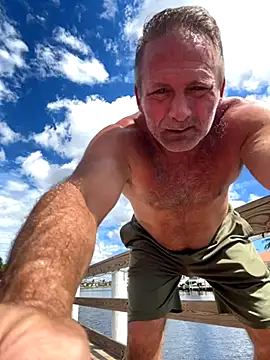 Snapshot of Bronco9602 chatting on 27, 9, 2025 Bronco9602 online show from 27, 9, 2025