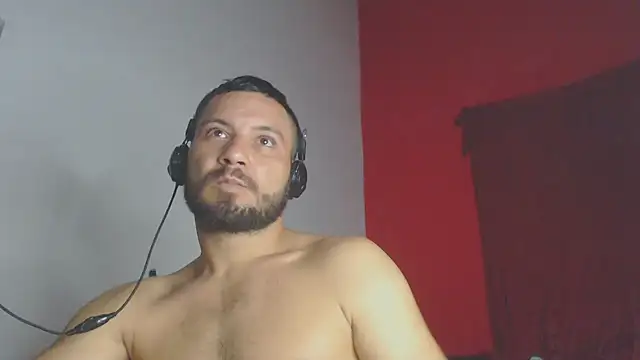 Snapshot of body_x29 chatting on 24, 12, 2024 body x29 online show from 24, 12, 2024