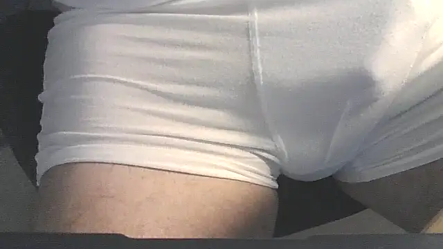 Snapshot of Tallmature6 chatting on 11, 5, 2026 Tallmature6 online show from 11, 5, 2026