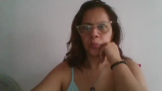 Snapshot of Sara_Brandon chatting on 21, 6, 2026 Sara Brandon online show from 21, 6, 2026
