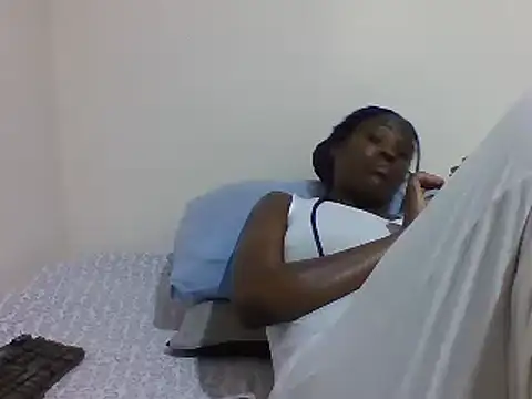 Snapshot of sweetelle09 chatting on 16, 2, 2025 sweetelle09 online show from 16, 2, 2025