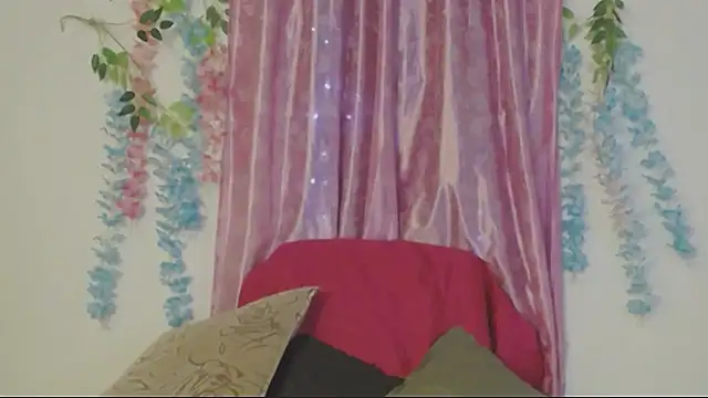 Snapshot of amanda_milf_1 chatting on 8, 2, 2025 amanda milf 1 online show from 8, 2, 2025