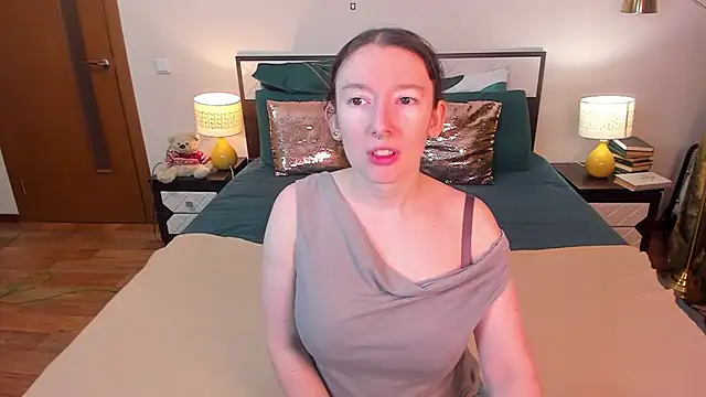 Snapshot of CatherineWalls chatting on 9, 2, 2026 CatherineWalls online show from 9, 2, 2026