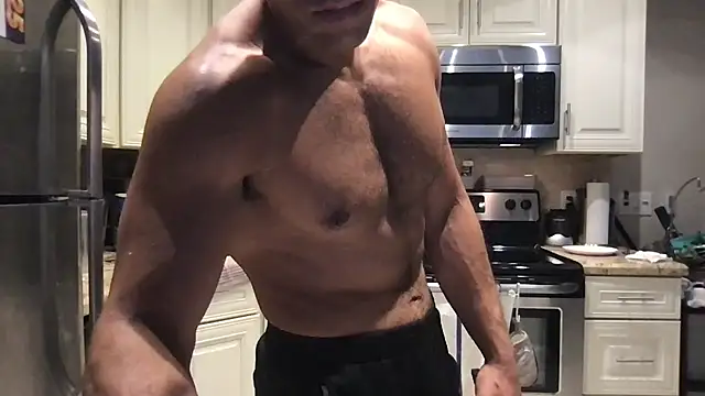 Snapshot of BigGuyMuscle chatting on 21, 3, 2025 BigGuyMuscle online show from 21, 3, 2025