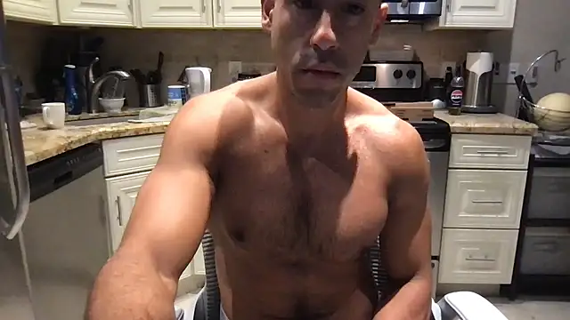 Snapshot of BigGuyMuscle chatting on 20, 9, 2025 BigGuyMuscle online show from 20, 9, 2025