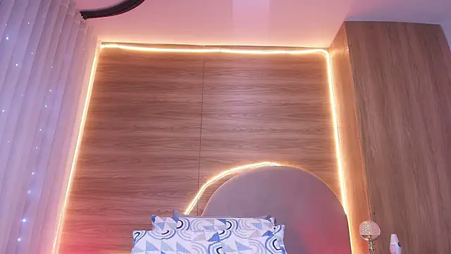 alexaa walker online show from 15, 4, 2026