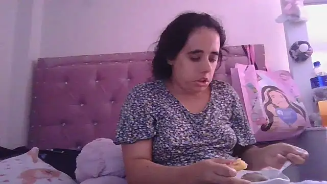 annarose19 online show from 18, 4, 2026