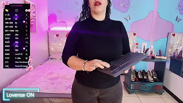 Zaly mature online show from 31, 3, 2026