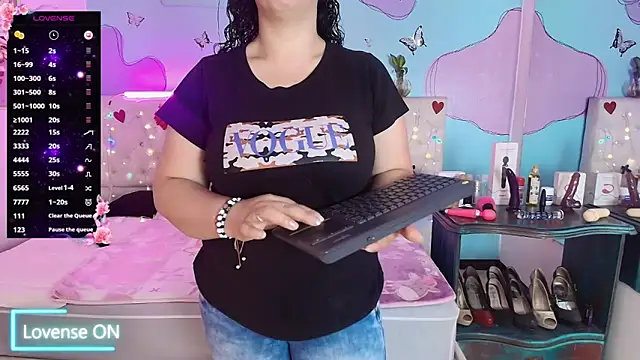Zaly mature online show from 15, 5, 2026