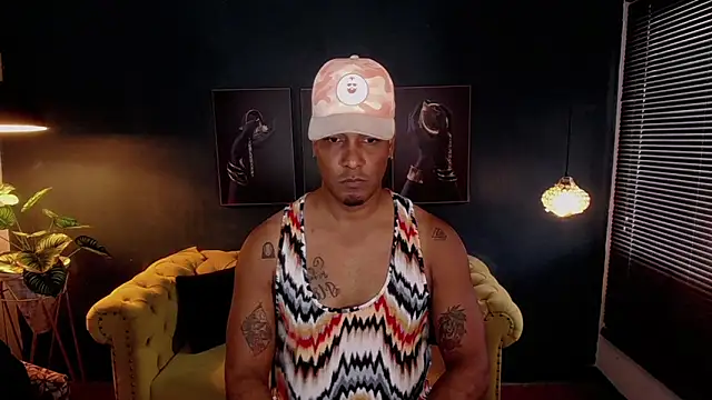 Snapshot of liam_howard chatting on 18, 10, 2025 liam howard online show from 18, 10, 2025