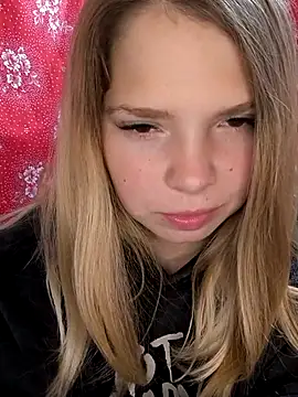 Zuli Kiska online show from 14, 9, 2025