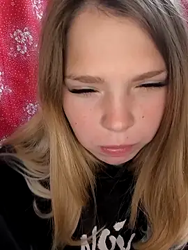 Zuli Kiska online show from 28, 9, 2025