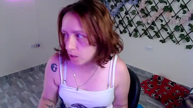 Snapshot of kittykalor09 chatting on 22, 4, 2026 kittykalor09 online show from 22, 4, 2026