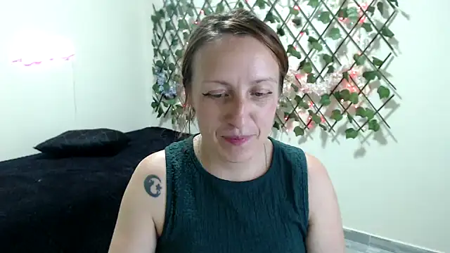 Snapshot of kittykalor09 chatting on 18, 5, 2026 kittykalor09 online show from 18, 5, 2026
