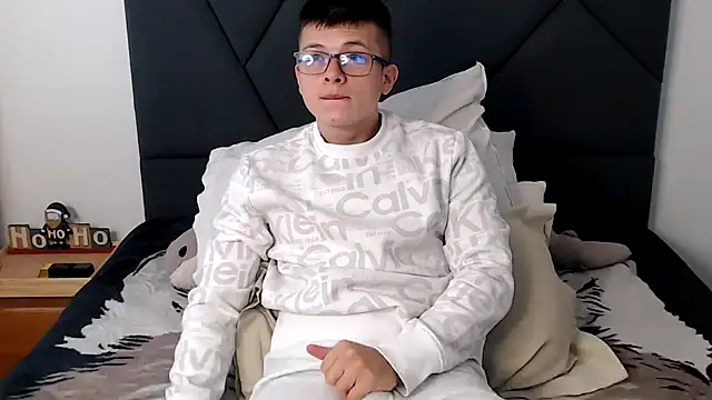 Snapshot of MathewCollin chatting on 3, 2, 2025 MathewCollin online show from 3, 2, 2025