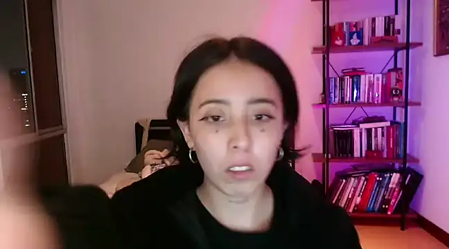 Snapshot of babyluna_8_8 chatting on 27, 2, 2025 babyluna 8 8 online show from 27, 2, 2025