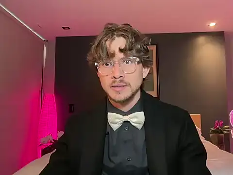 Snapshot of mcklister_kinky_feets chatting on 14, 2, 2026 mcklister kinky feets online show from 14, 2, 2026