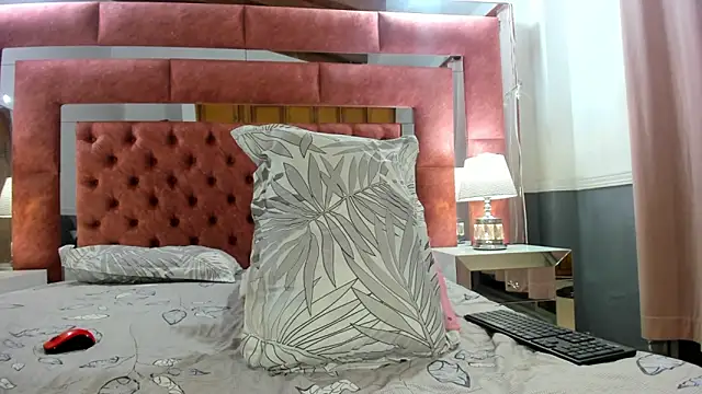 Snapshot of briana_wonder69xxx chatting on 4, 3, 2025 briana wonder69xxx online show from 4, 3, 2025