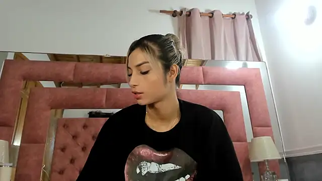 briana wonder69xxx online show from 19, 11, 2025