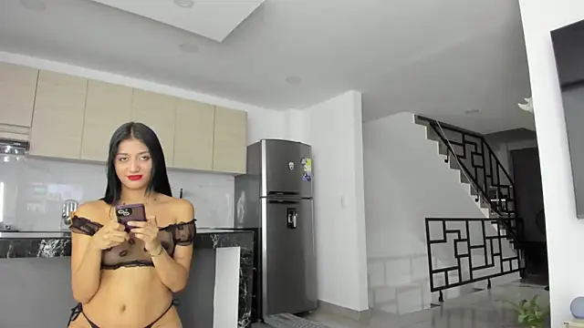 DulceRomance online show from 28, 2, 2025