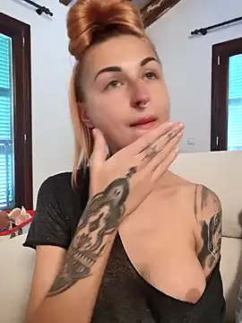 Snapshot of kylie_blck chatting on 4, 2, 2025 kylie blck online show from 4, 2, 2025