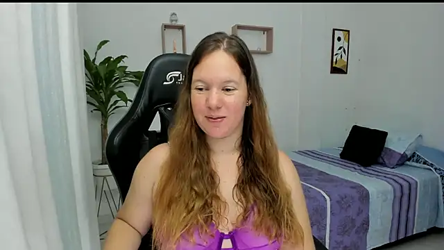 Snapshot of tamy_shine87 chatting on 2, 2, 2025 tamy shine87 online show from 2, 2, 2025