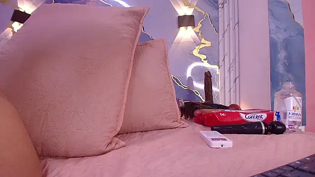 lorrayne  online show from 1, 11, 2025