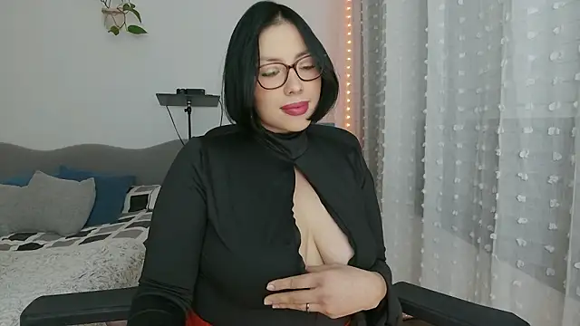 Snapshot of diosa_cadenas chatting on 28, 2, 2026 diosa cadenas online show from 28, 2, 2026