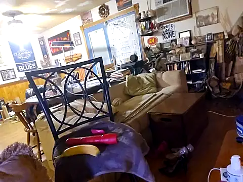 Snapshot of CROSSCOUNTRY1 chatting on 7, 1, 2025 CROSSCOUNTRY1 online show from 7, 1, 2025