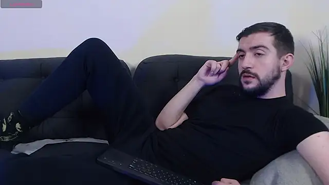 Snapshot of Dylan_Best chatting on 21, 2, 2025 Dylan Best online show from 21, 2, 2025