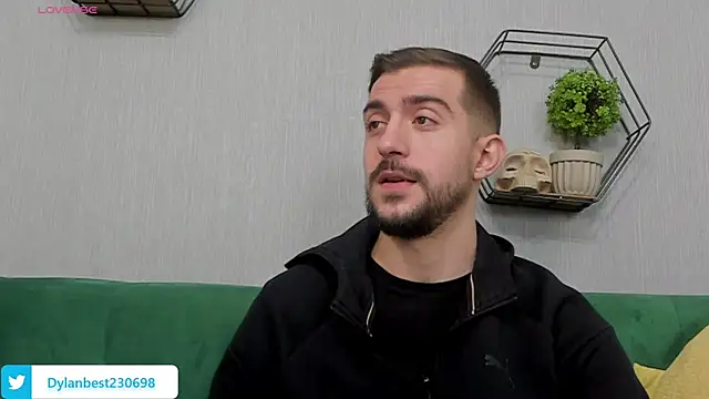 Snapshot of Dylan_Best chatting on 7, 10, 2025 Dylan Best online show from 7, 10, 2025