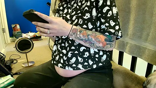 Snapshot of short_sweetpea chatting on 11, 2, 2026 short sweetpea online show from 11, 2, 2026