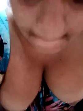 Snapshot of Hilarybunnyy chatting on 19, 1, 2025 Hilarybunnyy online show from 19, 1, 2025