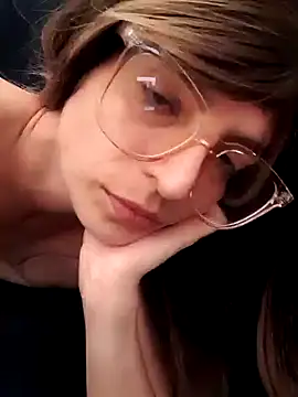 Snapshot of LouGabriel chatting on 15, 12, 2024 LouGabriel online show from 15, 12, 2024