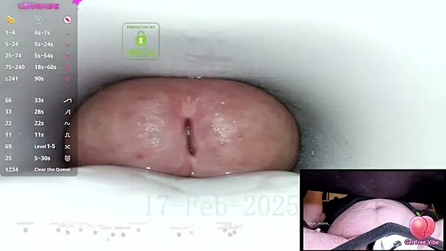 Snapshot of controlmytoys chatting on 17, 2, 2025 controlmytoys online show from 17, 2, 2025