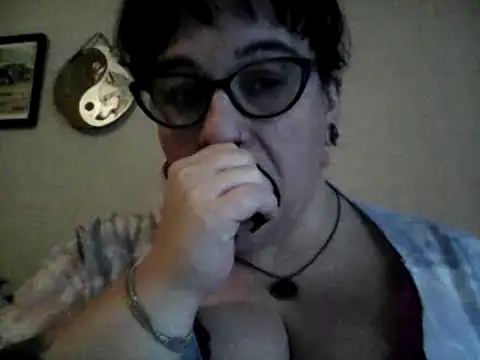 Snapshot of GothyBaby chatting on 6, 1, 2025 GothyBaby online show from 6, 1, 2025