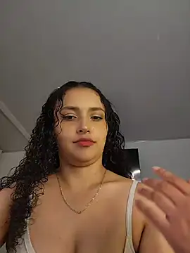 Snapshot of Lucy_Marin chatting on 24, 7, 2026 Lucy Marin online show from 24, 7, 2026
