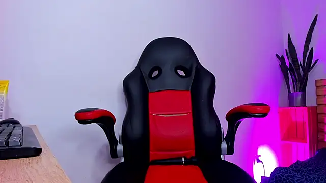 Snapshot of MaryJaneDove chatting on 7, 2, 2025 MaryJaneDove online show from 7, 2, 2025