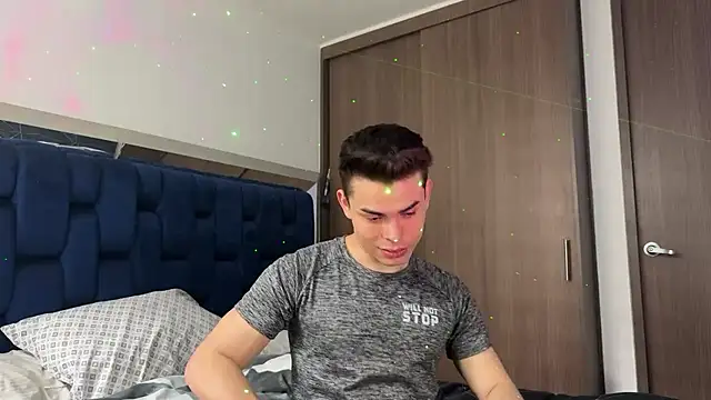 Snapshot of alejooo_twink chatting on 13, 2, 2025 alejooo twink online show from 13, 2, 2025