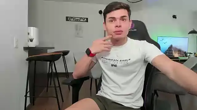 Snapshot of alejooo_twink chatting on 25, 2, 2025 alejooo twink online show from 25, 2, 2025