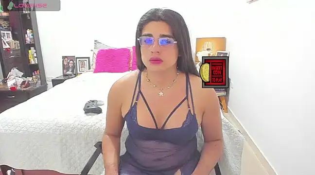 Snapshot of Khalifa_Gold chatting on 6, 2, 2025 Khalifa Gold online show from 6, 2, 2025