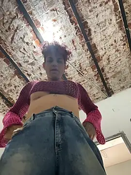 Snapshot of Alicbranca chatting on 19, 9, 2025 Alicbranca online show from 19, 9, 2025