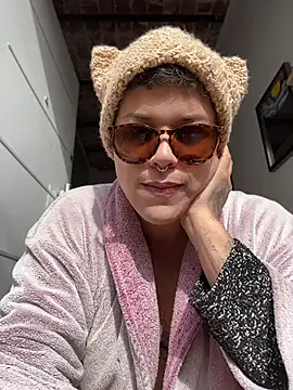 Snapshot of Alicbranca chatting on 13, 7, 2026 Alicbranca online show from 13, 7, 2026