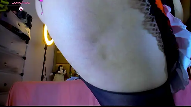 ashelydainii online show from 13, 3, 2026